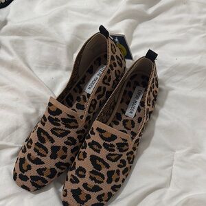 Steve Madden Brown and Black Loafers Flats